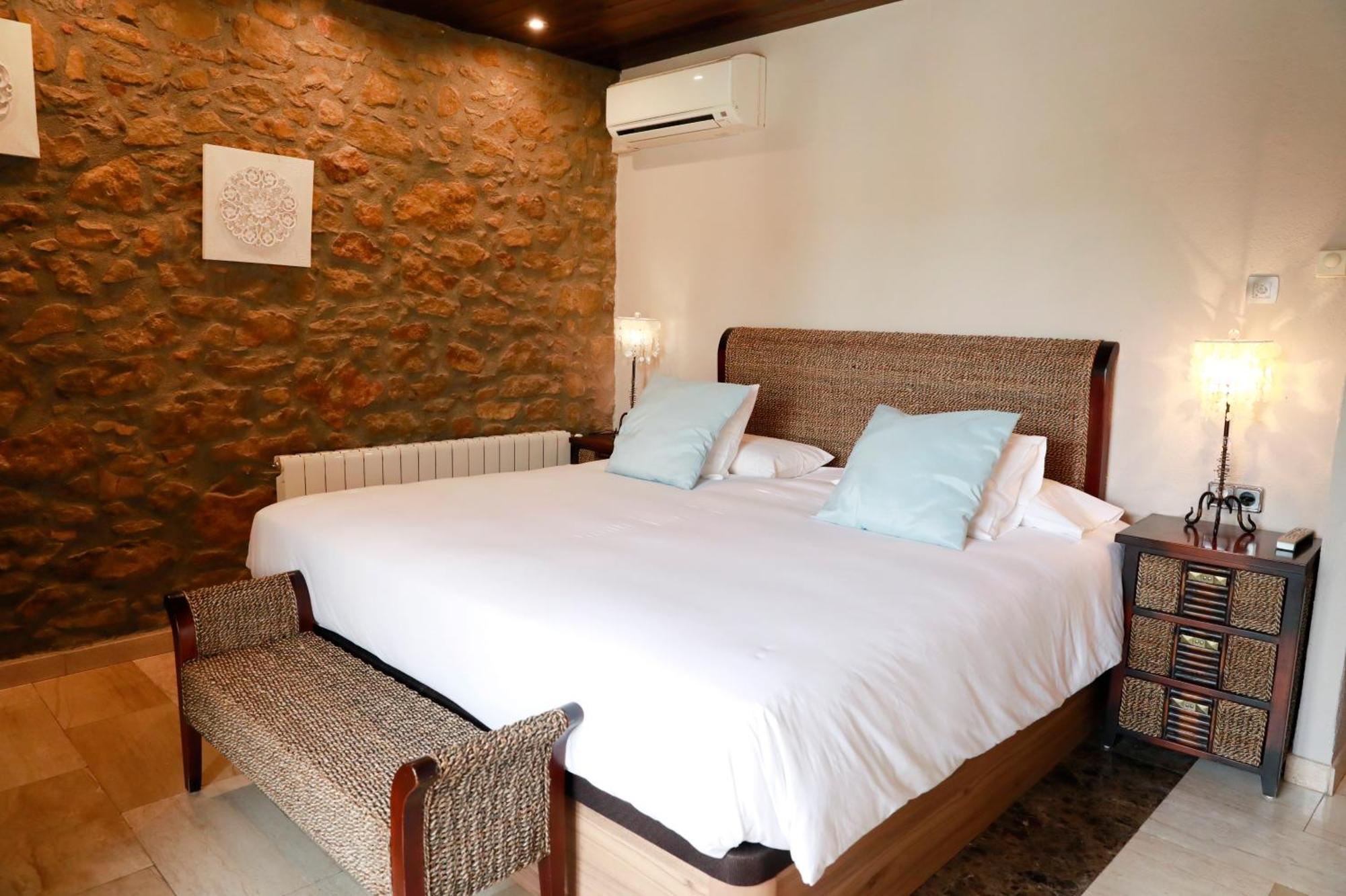 La Violeta Hotel Spa & Chill Out Castelltercol Exterior foto